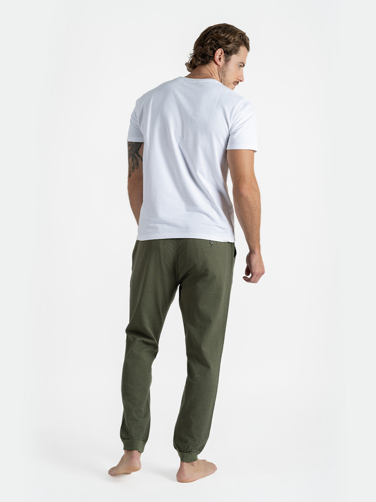 Jogger para hombre adulto - Jogger de Lino Olivo - Pura Vida