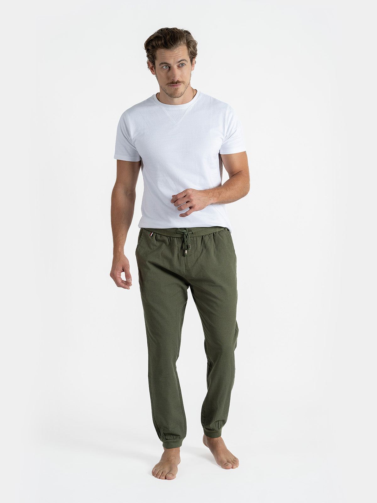 Jogger para hombre adulto - Jogger de Lino Olivo - Pura Vida